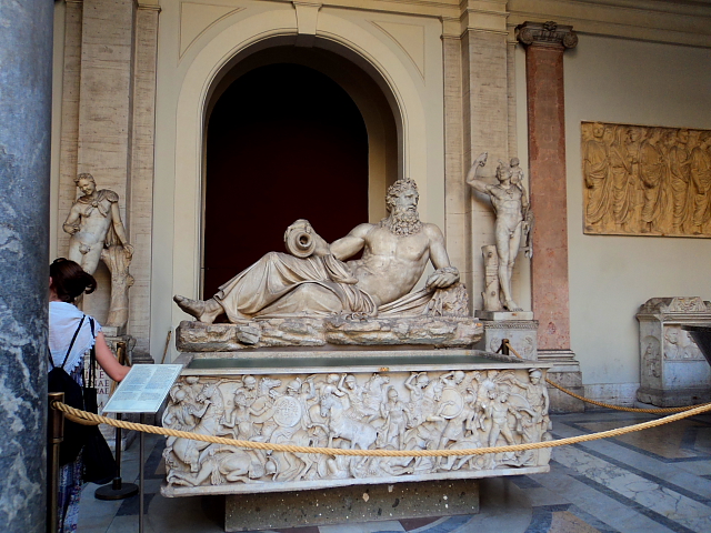 vatican statue statue in the Vatican museums