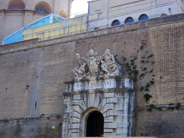 vatican museum entrance The entrance to the Vatican Museums