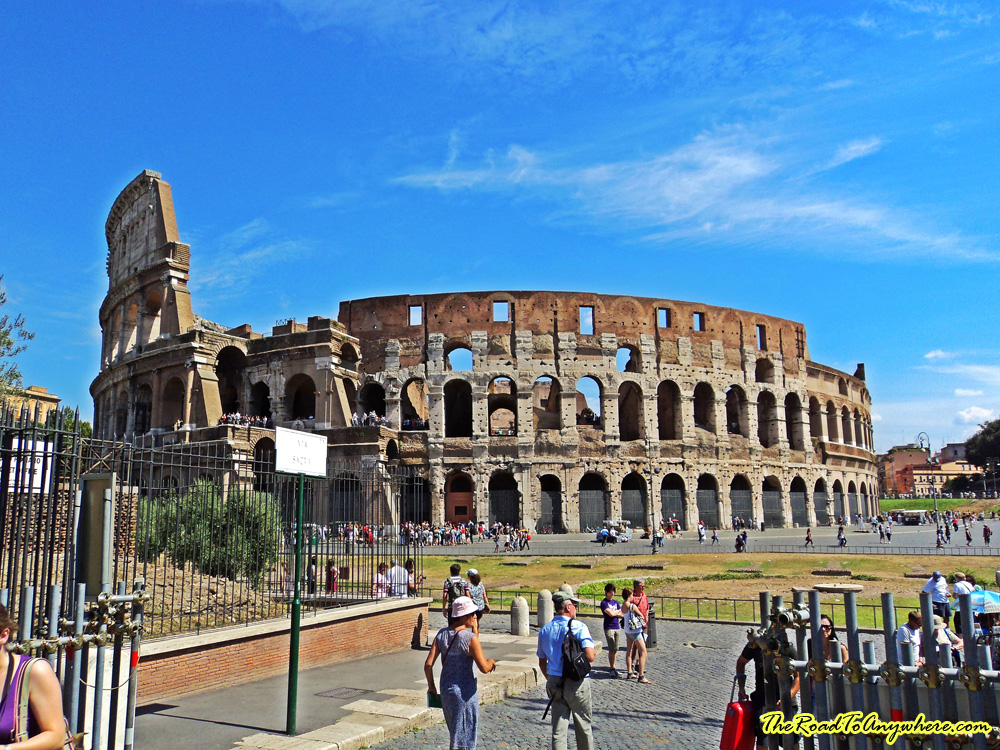 colosseum 02 sm The Colosseum in Rome, Italy