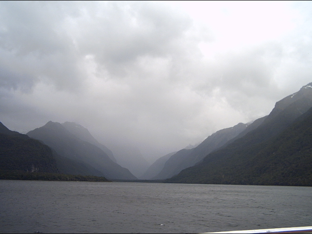 milford track lake te anau Lake Te Anau, New Zealand