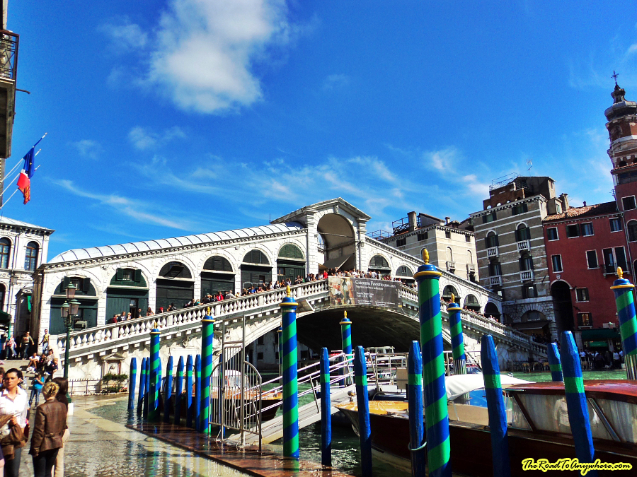 venice flooding rialto bridge Flooding in Venice, Italy Rialto Bridge