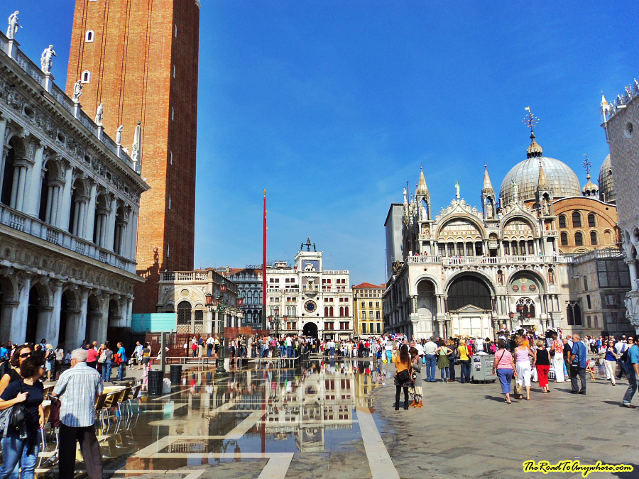 venice flooding st marks sq Flooding in Venice, Italy St mark's square