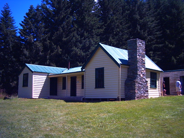 skipper's canyon homestead Mount Aurum Station's Homestead in Skipper's Canyon, New Zealand