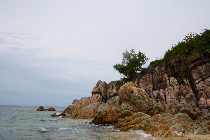 koh phangan rocky outcrop A rocky outcrop on Koh Phangan, Thailand