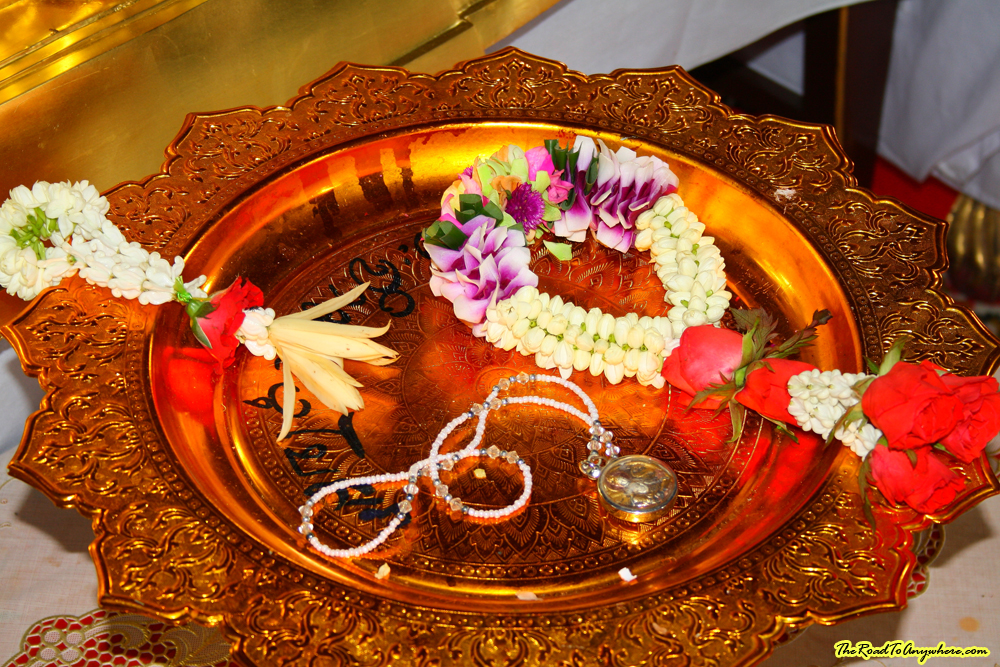 offering plate wat nopanat Offering Plate at Wat Nopanat in Bangkok, Thailand