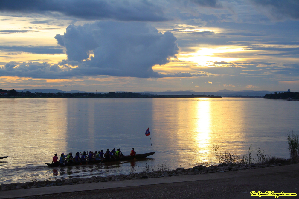 vientiane sunset rowers Rowers at Sunset in Vientiane, Laos