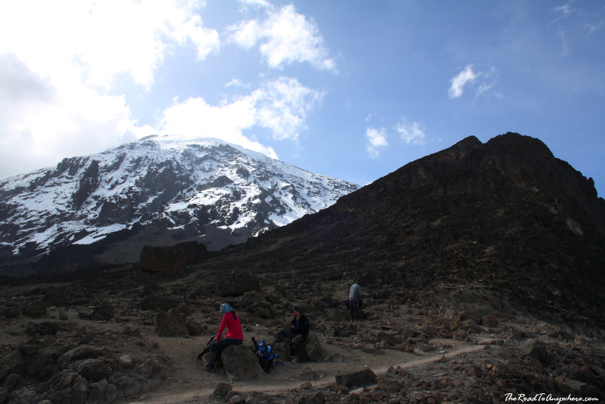 barafu rest kibo Stopped for a rest with Kibo Peak behind on Mount Kilimanjaro, Tanzania