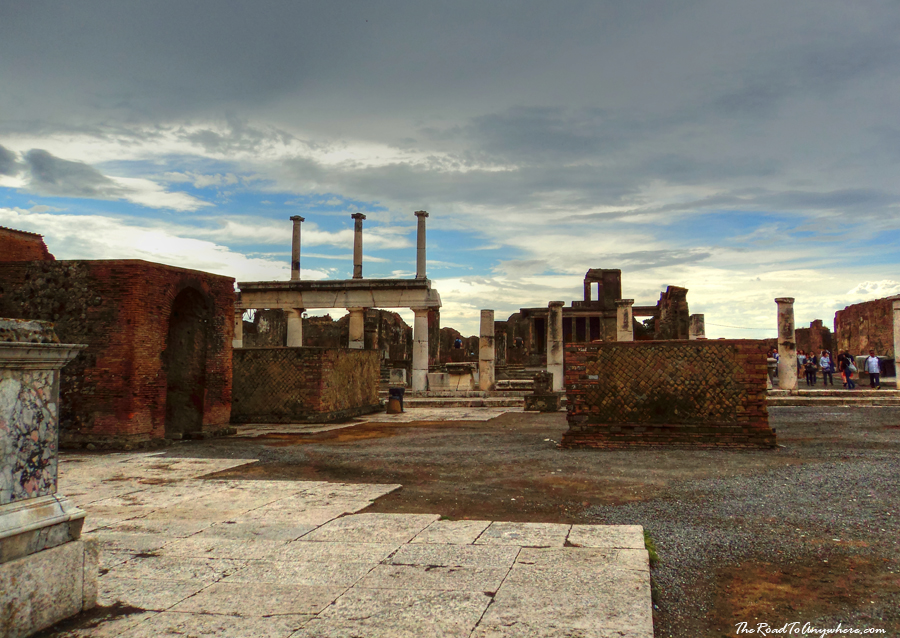 pompeii ruins Ruins in Pompeii, Italy