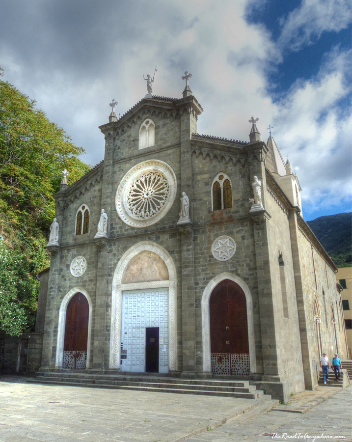 riomaggiore church San Giovanni Battista Church in Riomaggiore, Cinque Terre, Italy