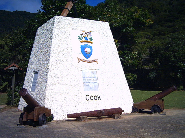 queen charlotte track cook monument Captain Cook monument on the Queen Charlotte Track, New Zealand